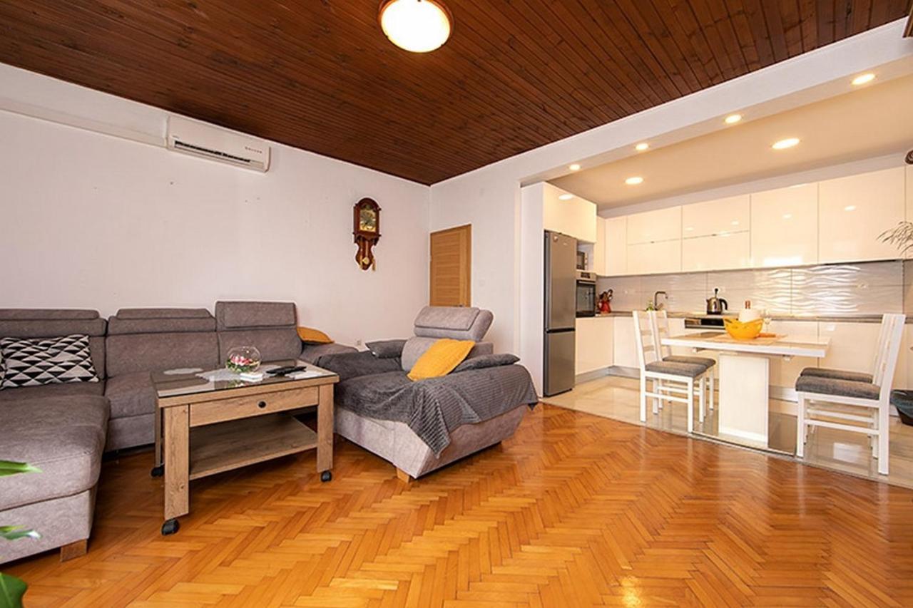 Apartment Tucepi 6695A Zewnętrze zdjęcie