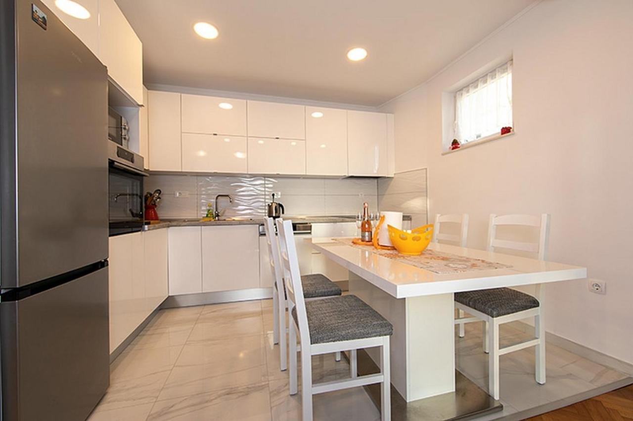 Apartment Tucepi 6695A Zewnętrze zdjęcie